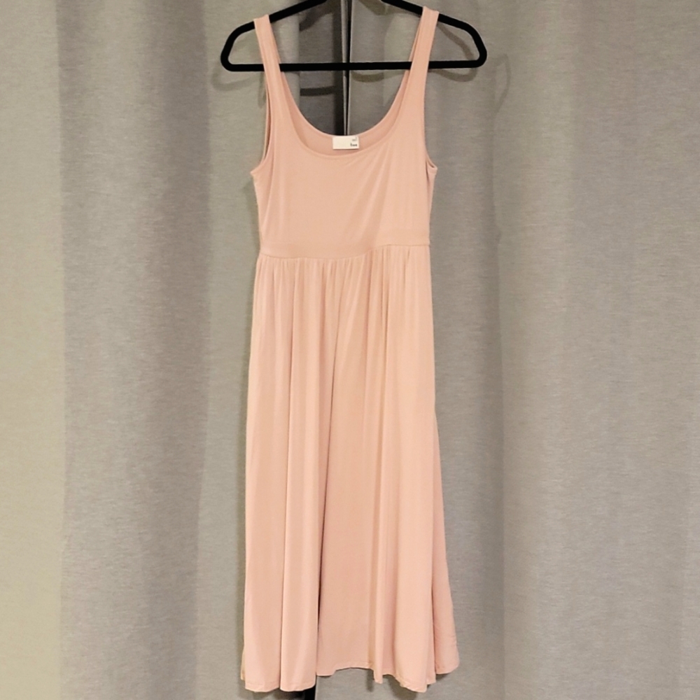 Elegant Pink Sleeveless Dress